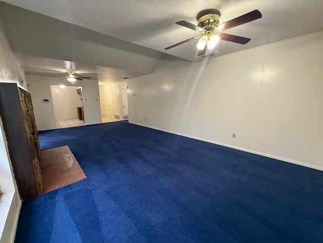 Foto del edificio - For Lease - 2706 B Fair Palms - Odessa, TX
