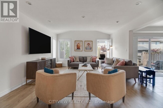 Building Photo - 41 Bellagio Ave