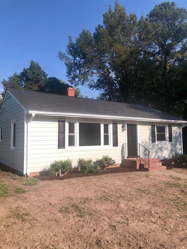Building Photo - 5901 Bonneau Rd