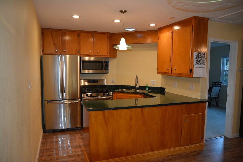 Primary Photo - 2260 W Steele Ln