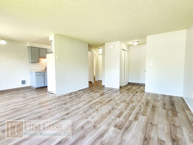 Foto del edificio - 1324 NE 186TH AVE