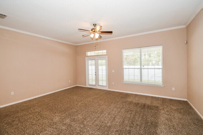 Foto del edificio - 725 Indigo Run Dr