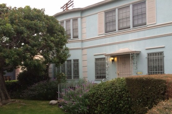 front of bldg - 231 S Poinsettia Pl