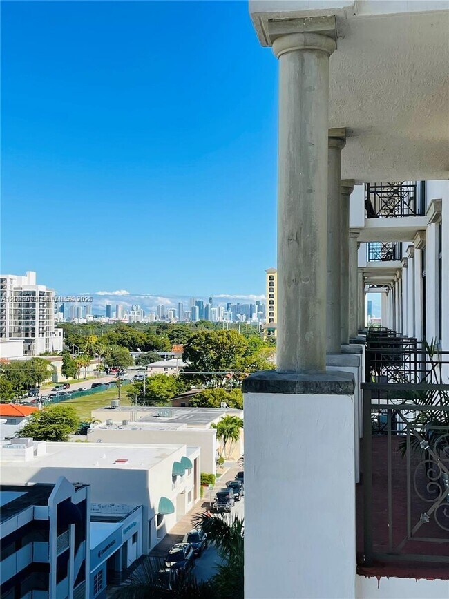 Building Photo - 1805 Ponce de Leon Blvd