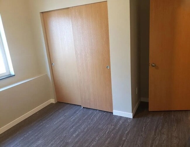 Building Photo - 1017 Jersey St