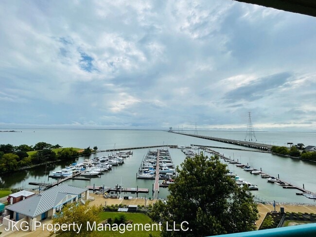 Building Photo - 2 br, 2 bath House - 7501 River Road #7C
