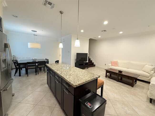 Building Photo - 3341 NW 125th Ln