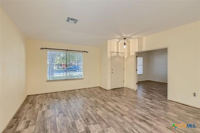Foto del edificio - 16210 Copper Leaf Ln