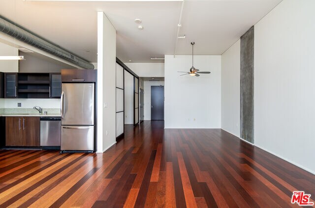 Foto del edificio - 1100 S Hope St