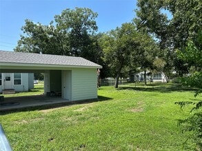 Building Photo - 3502 1st St