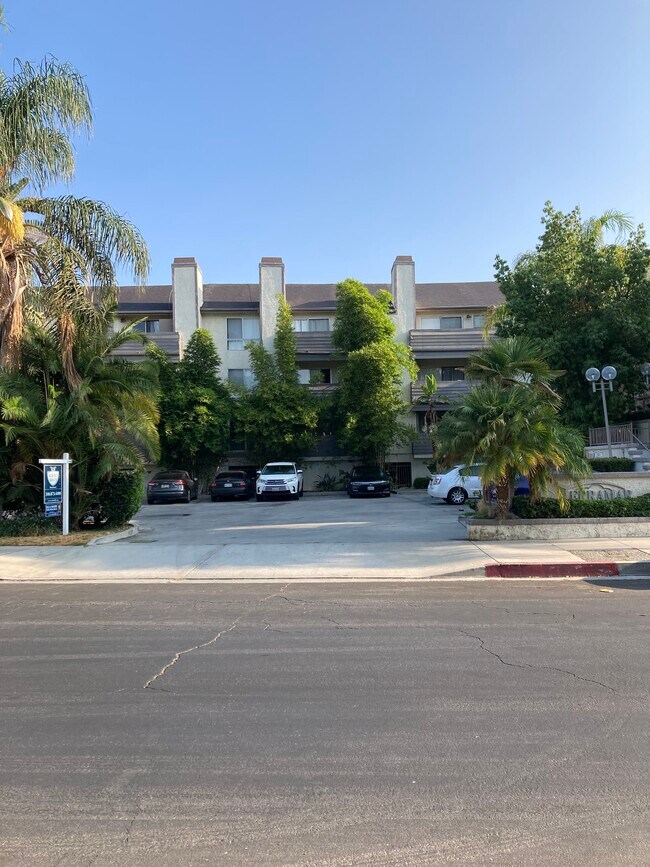 Foto del edificio - 20253 Keswick St