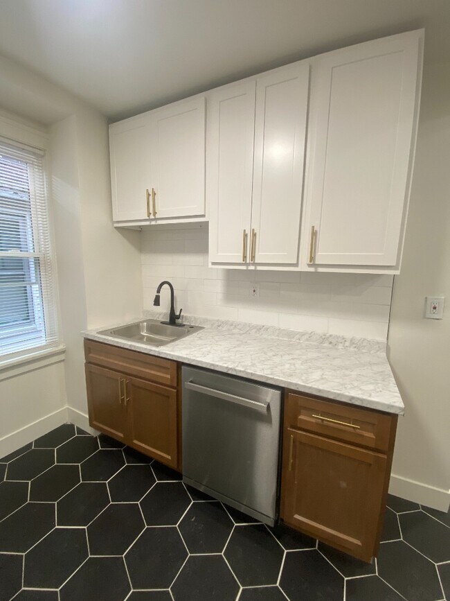 Building Photo - 4746 S Grand Blvd