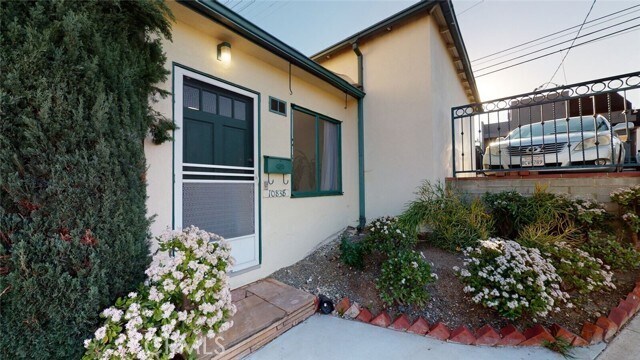 Foto principal - 10838 Holman Ave