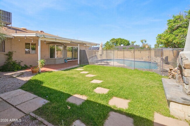 Foto del edificio - 6503 S Bonarden Ln