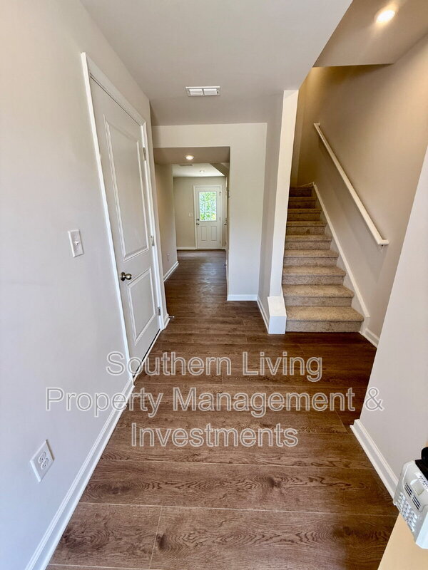 Building Photo - 7726 Capstan Trl