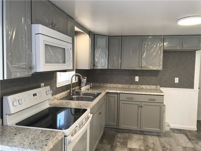 Foto del edificio - 116 Bantam Ridge Ct