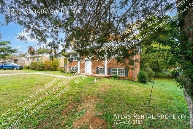 Foto del edificio - 2902 Broadview Dr NW