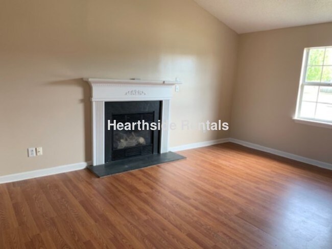 Building Photo - 3208 Parkway Ct