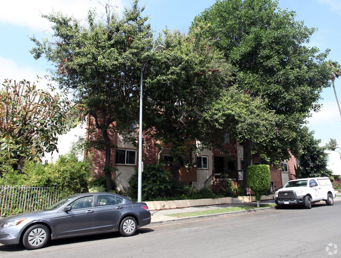 Foto del edificio - 1845 Corinth Ave