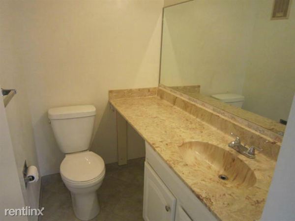 Building Photo - 5 Crossings Cir