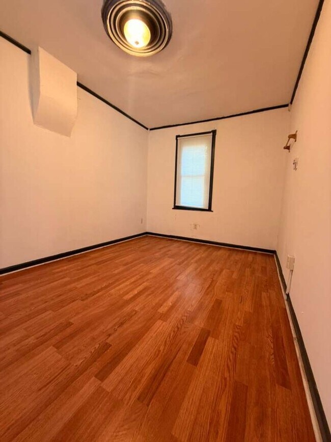 Foto del edificio - 311 Jefferson St