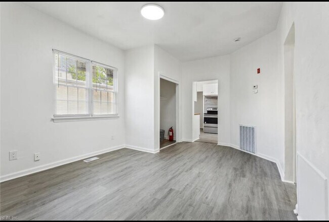 Foto del edificio - 2808 Lafayette Blvd