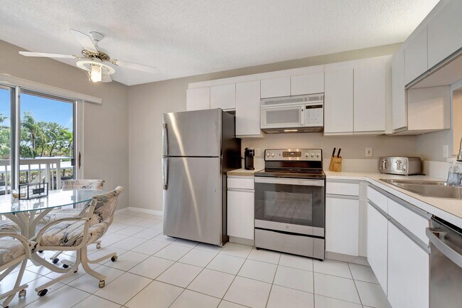 Foto del edificio - 280 NW 67th St