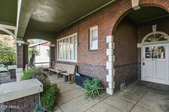 Foto del edificio - 343 W Portland St