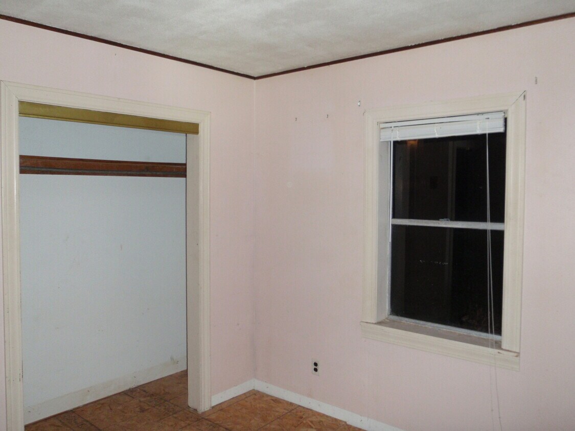 Foto del edificio - HILLSBORO - Ranch Style Home with Garage &...