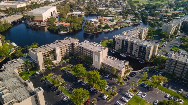 Foto del edificio - 8 Royal Palm Way