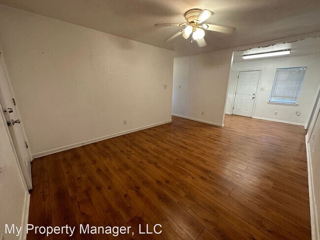 Building Photo - 3 br, 1 bath House - 9458 Woodcrest Drive