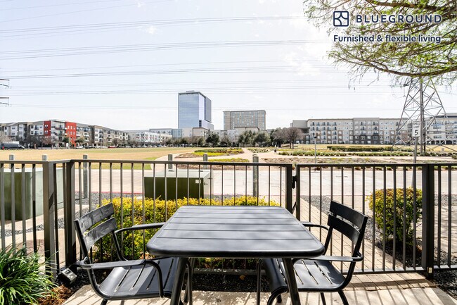 Building Photo - 3001 Esperanza Crossing