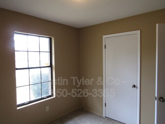 Building Photo - 2937 Harley Dr