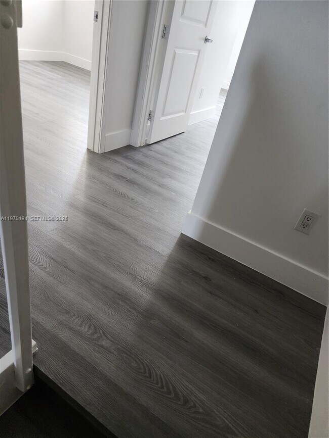 Foto del edificio - 2615 SW 81st Terrace