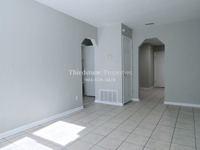 Foto del edificio - 2837 W 6th St