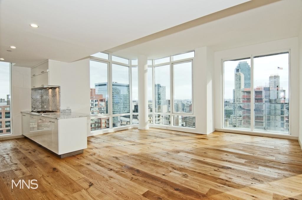 Foto principal - 23-10 41st Ave