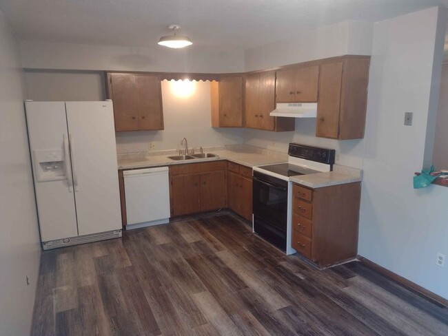 Foto del edificio - 433 Meadowbrook Dr