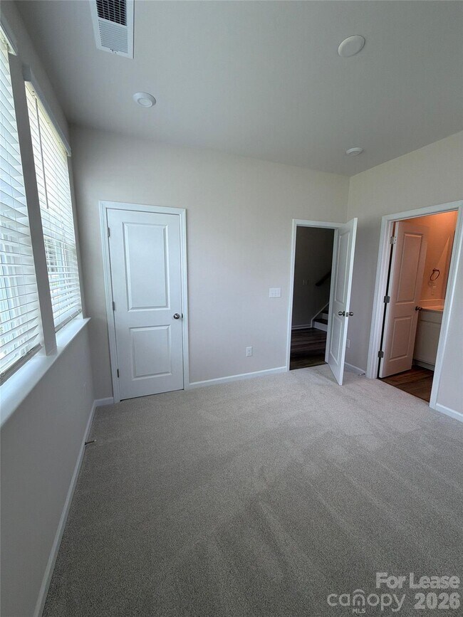 Foto del edificio - 4623 Swan Meadow Ln