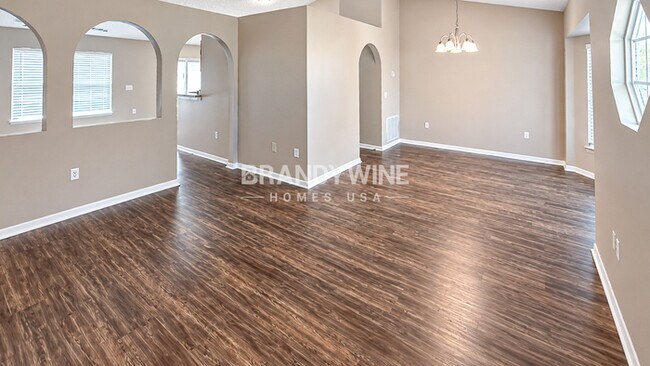 Foto del edificio - 16030 Lanesboro Ct