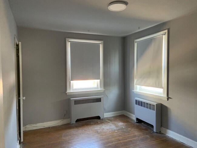 Bedroom 1 - 6450 Marsden St