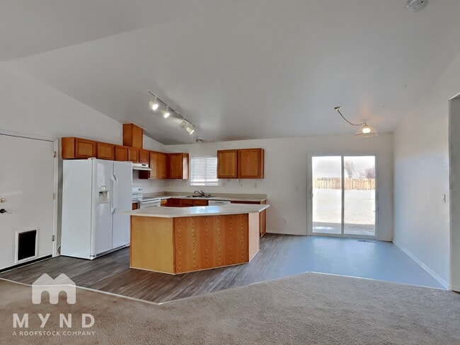 Foto del edificio - 1473 Kinglet Dr