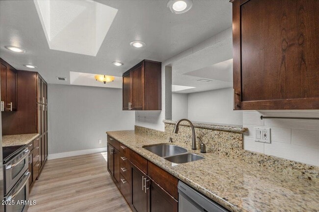 Building Photo - 6020 N 81st St