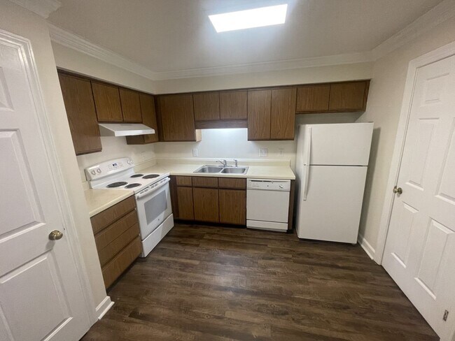 Foto del edificio - 2 Bedroom 2 Bathroom Condo!