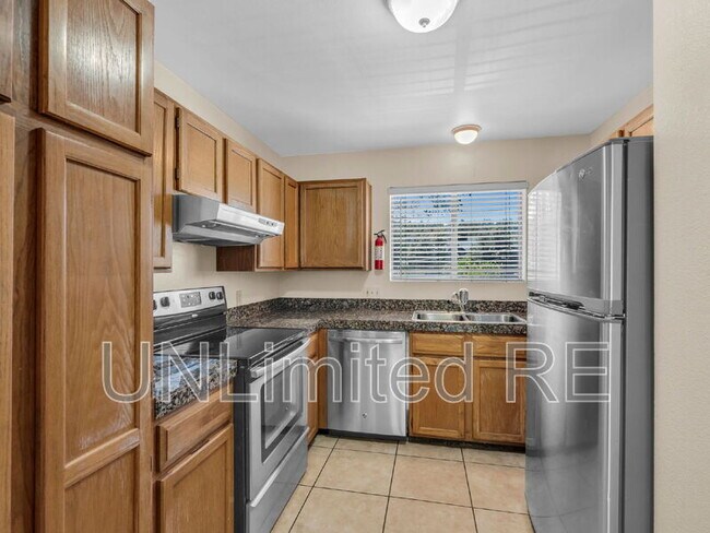 Foto del edificio - 2401 N West St