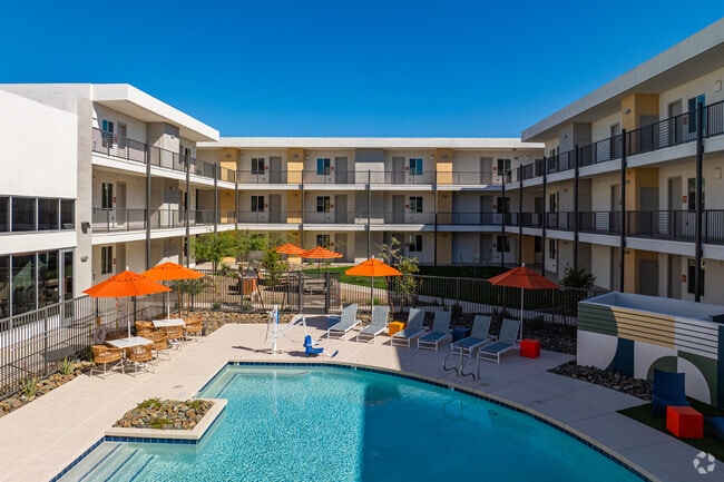 Building Photo - Cabana Aldea