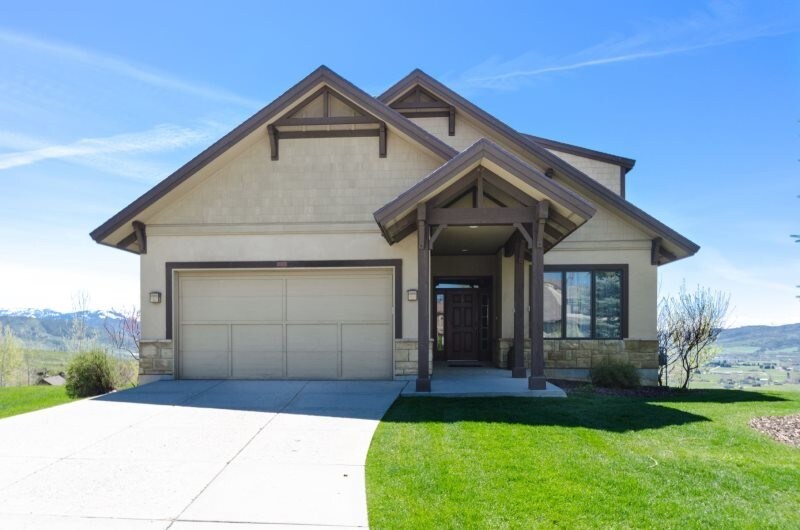 Primary Photo - 3390 N Cloud Peak Ct