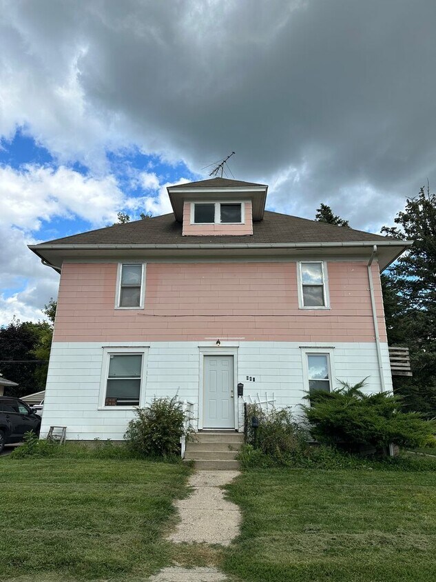 Foto principal - 841 S 18th St