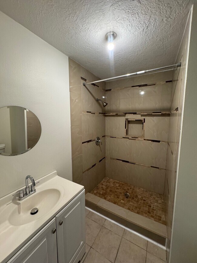 Foto del edificio - 10134 Kirkglen Dr