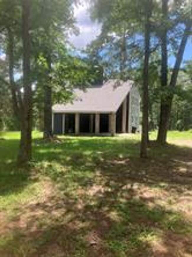 Building Photo - 304 FM2929