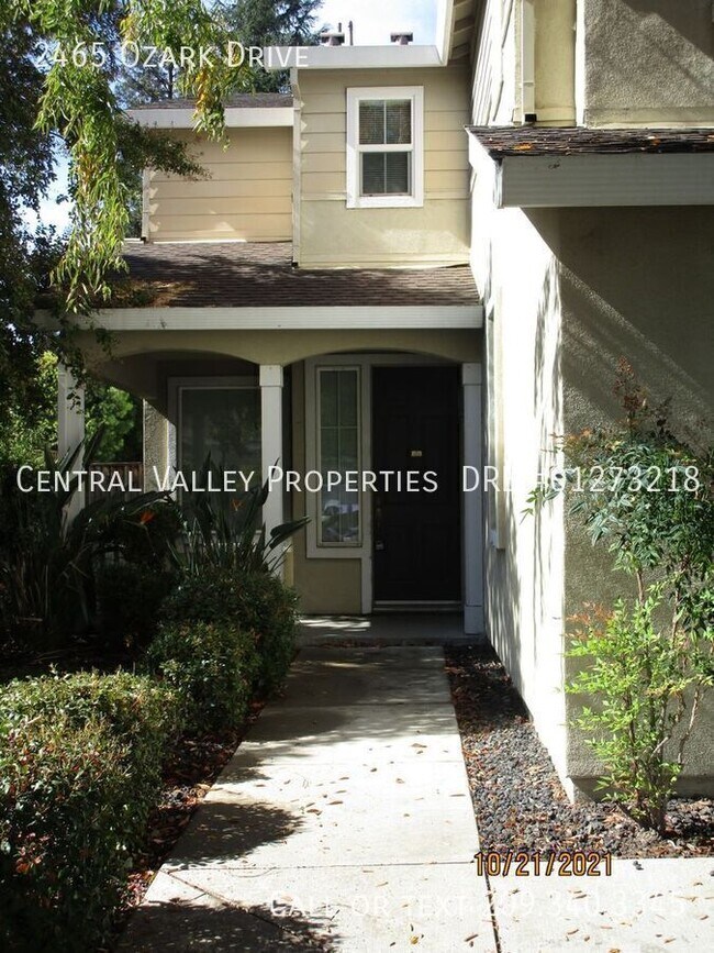 Foto del edificio - 2465 Ozark Dr